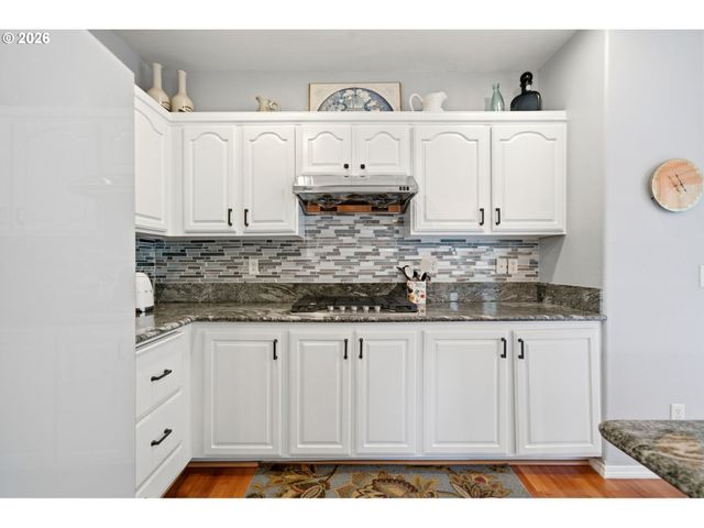 1168 Nw VINCA Ln, Camas, WA 98607
