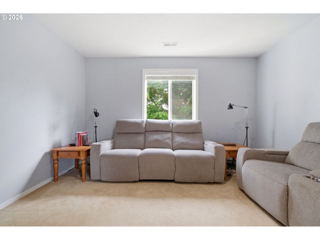 1168 Nw VINCA Ln, Camas, WA 98607