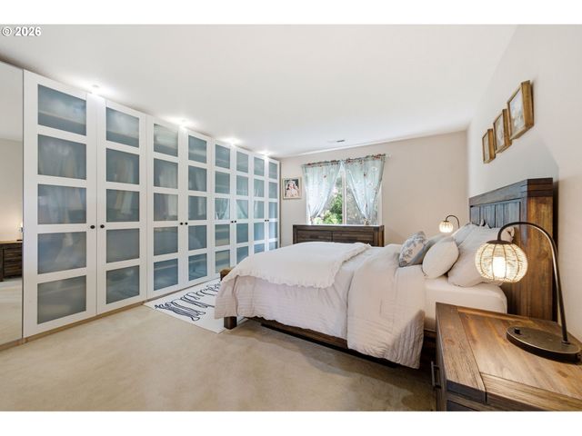 1168 Nw VINCA Ln, Camas, WA 98607