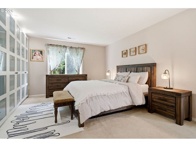 1168 Nw VINCA Ln, Camas, WA 98607
