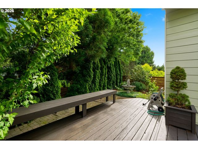 1168 Nw VINCA Ln, Camas, WA 98607
