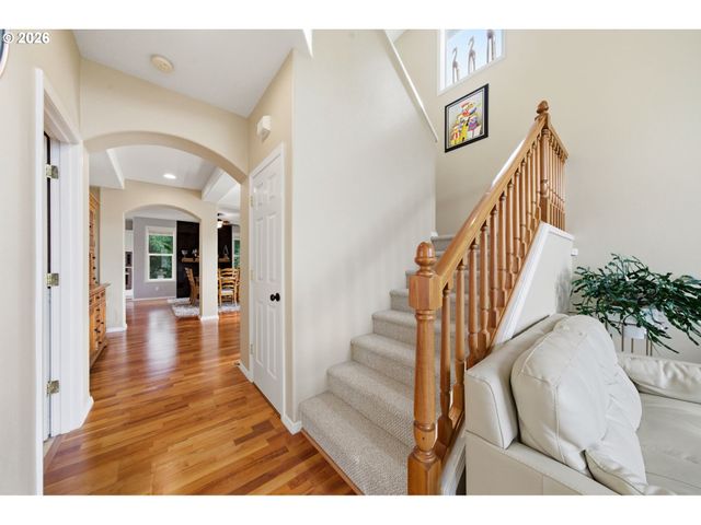 1168 Nw VINCA Ln, Camas, WA 98607
