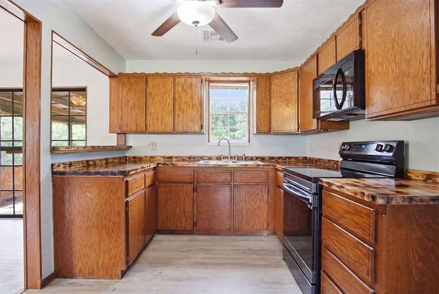 6000 96th Street, Noble, OK 73068