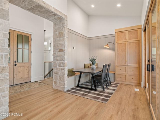 6188 E Hummingbird Point, Huntsville, UT 84317