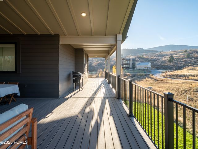 6188 E Hummingbird Point, Huntsville, UT 84317