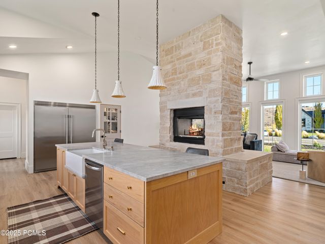 6188 E Hummingbird Point, Huntsville, UT 84317