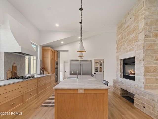 6188 E Hummingbird Point, Huntsville, UT 84317