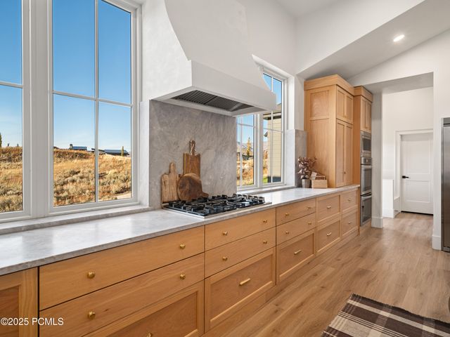 6188 E Hummingbird Point, Huntsville, UT 84317