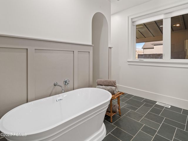 6188 E Hummingbird Point, Huntsville, UT 84317