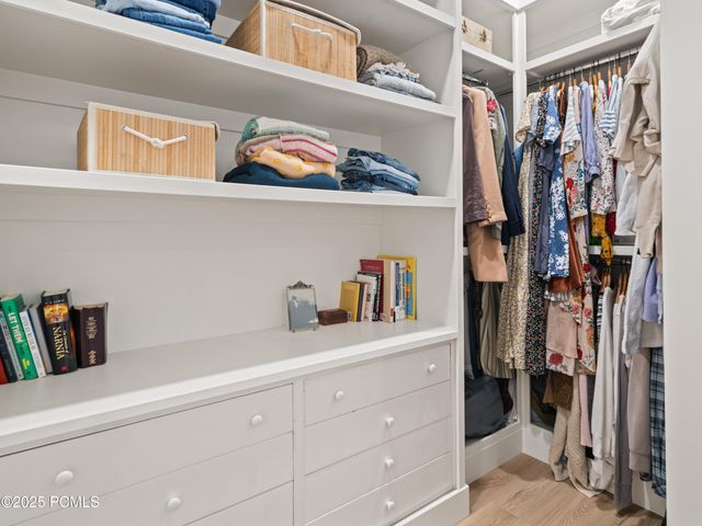 6188 E Hummingbird Point, Huntsville, UT 84317