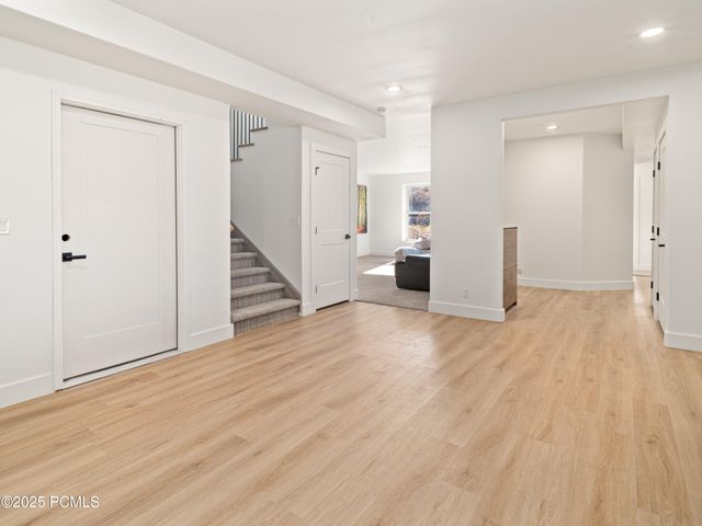 6188 E Hummingbird Point, Huntsville, UT 84317