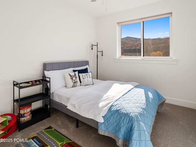 6188 E Hummingbird Point, Huntsville, UT 84317