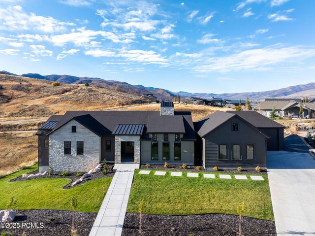 6188 E Hummingbird Point, Huntsville, UT 84317