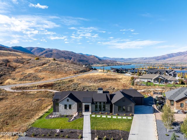 6188 E Hummingbird Point, Huntsville, UT 84317