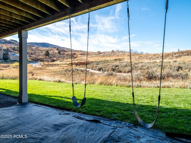 6188 E Hummingbird Point, Huntsville, UT 84317