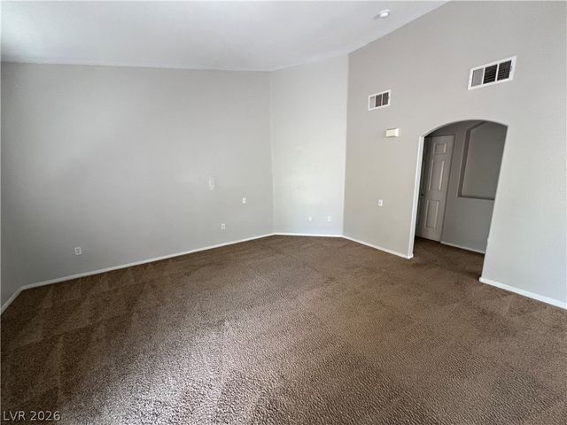 325 Amber Pine Street 202, Las Vegas, NV 89144