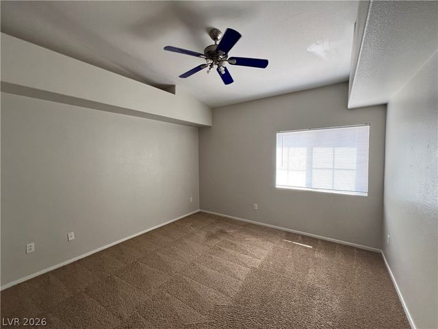 325 Amber Pine Street 202, Las Vegas, NV 89144