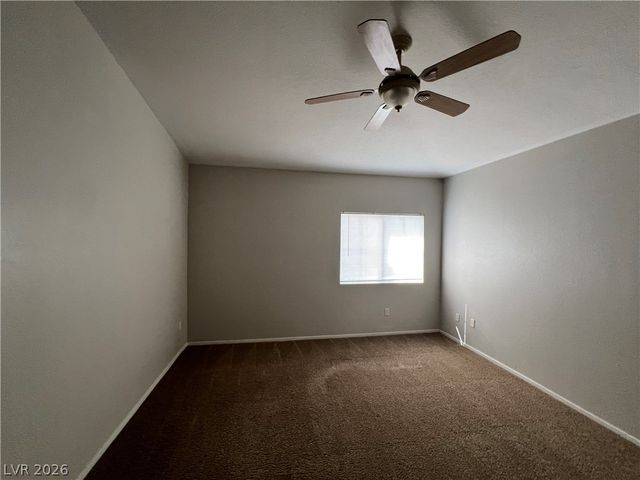 325 Amber Pine Street 202, Las Vegas, NV 89144
