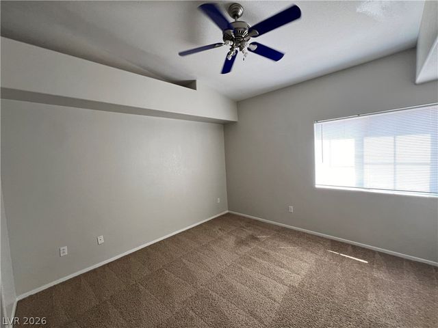 325 Amber Pine Street 202, Las Vegas, NV 89144