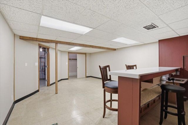 2177 S 80th STREET, West Allis, WI 53219