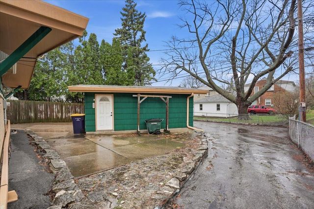 2177 S 80th STREET, West Allis, WI 53219