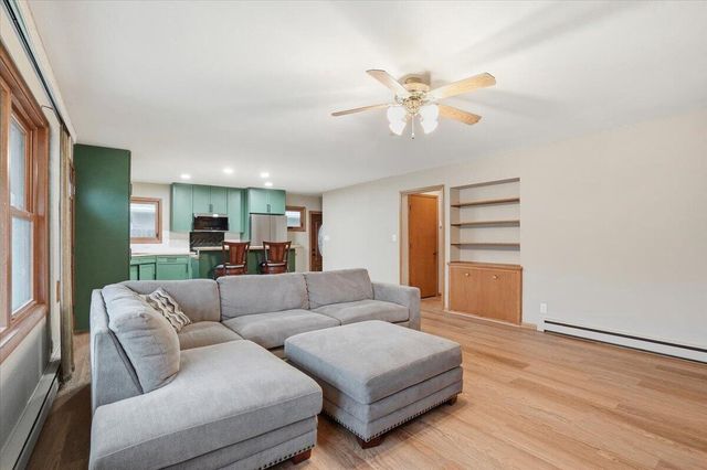 2177 S 80th STREET, West Allis, WI 53219