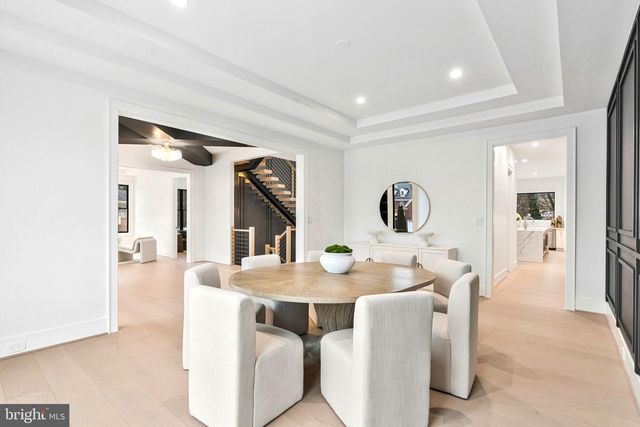 942 DEAD RUN DR, Mclean, VA 22101