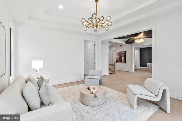 942 DEAD RUN DR, Mclean, VA 22101