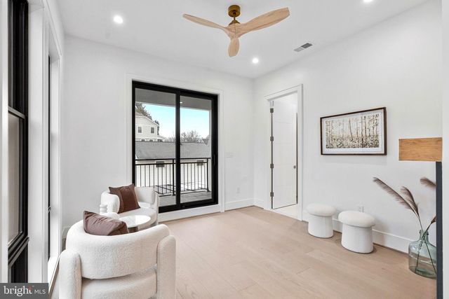 942 DEAD RUN DR, Mclean, VA 22101