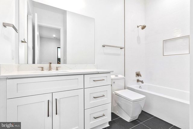 942 DEAD RUN DR, Mclean, VA 22101