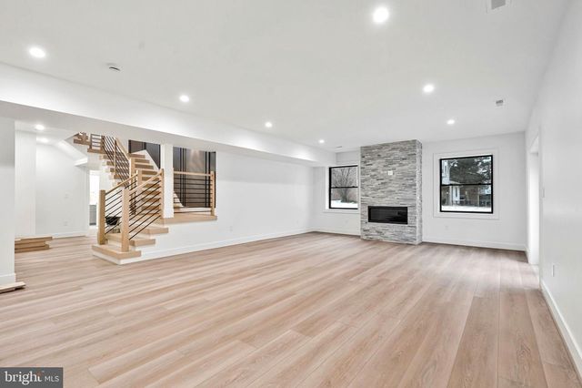 942 DEAD RUN DR, Mclean, VA 22101