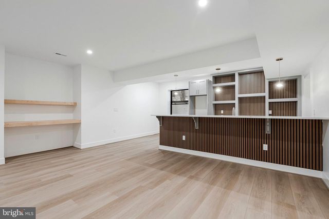 942 DEAD RUN DR, Mclean, VA 22101