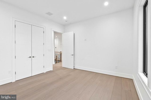 942 DEAD RUN DR, Mclean, VA 22101