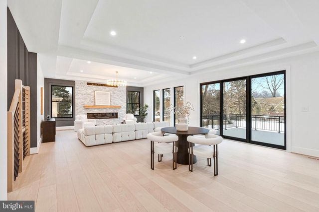 942 DEAD RUN DR, Mclean, VA 22101