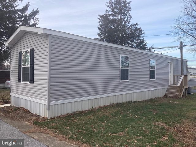 34 KEY LARGO DR, Carlisle, PA 17015