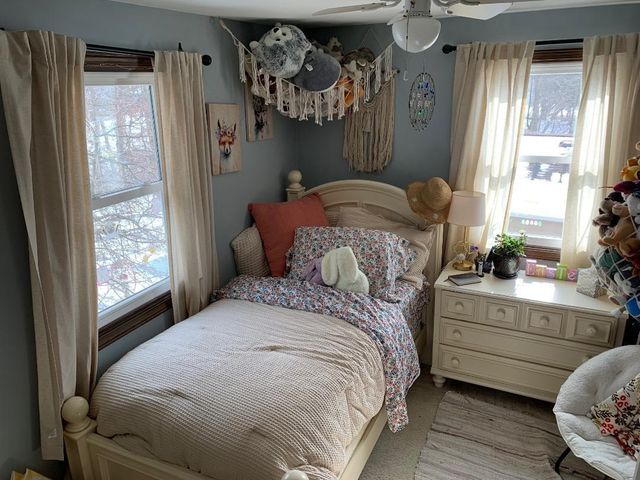 2180 SPRING CREEK CIRCLE, Green Bay, WI 54311