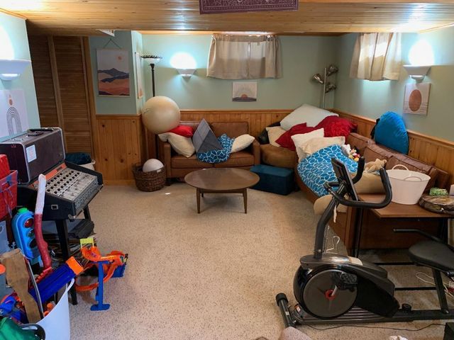 2180 SPRING CREEK CIRCLE, Green Bay, WI 54311