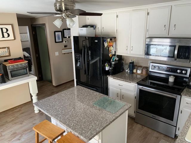 2180 SPRING CREEK CIRCLE, Green Bay, WI 54311