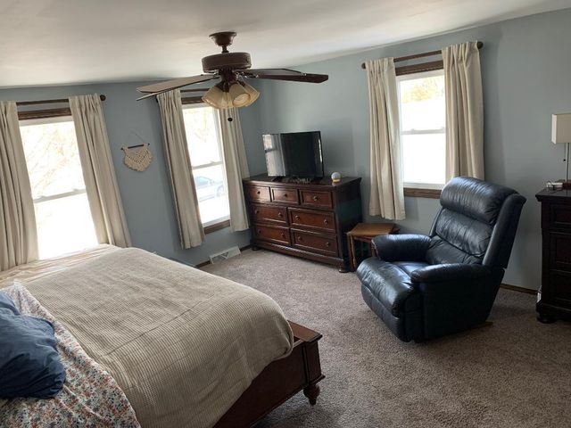 2180 SPRING CREEK CIRCLE, Green Bay, WI 54311