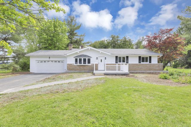 8 Summit Glen Road SW, Pataskala, OH 43062
