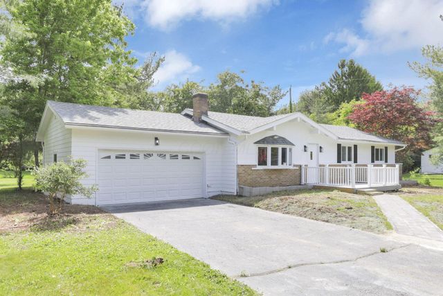 8 Summit Glen Road SW, Pataskala, OH 43062