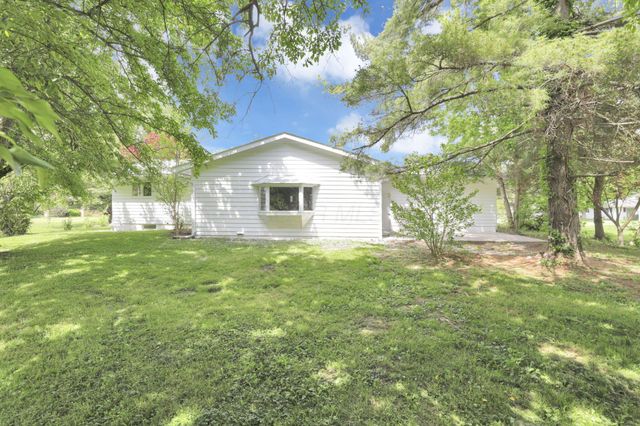 8 Summit Glen Road SW, Pataskala, OH 43062