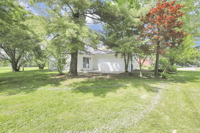 8 Summit Glen Road SW, Pataskala, OH 43062