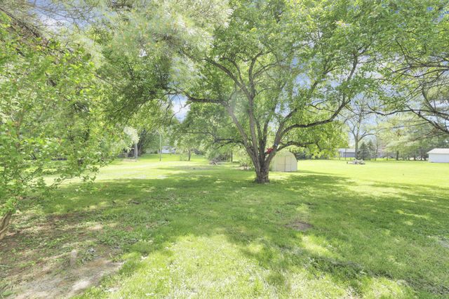 8 Summit Glen Road SW, Pataskala, OH 43062