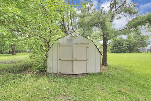 8 Summit Glen Road SW, Pataskala, OH 43062