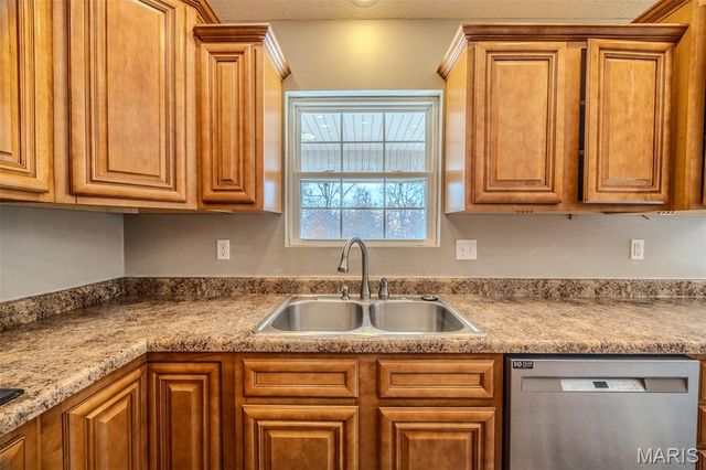 14190 Country Lane, Dixon, MO 65459