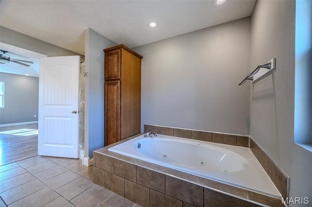 14190 Country Lane, Dixon, MO 65459