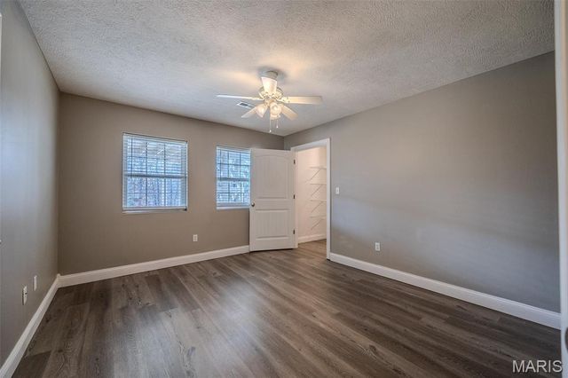 14190 Country Lane, Dixon, MO 65459