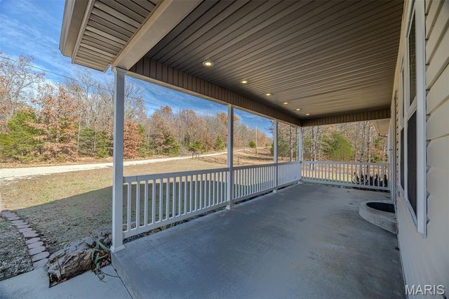 14190 Country Lane, Dixon, MO 65459