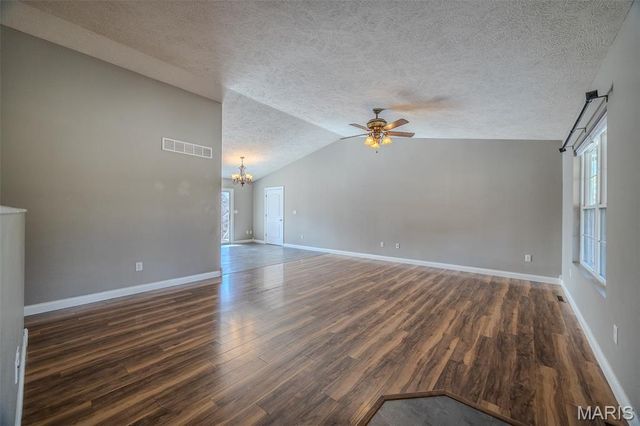 14190 Country Lane, Dixon, MO 65459